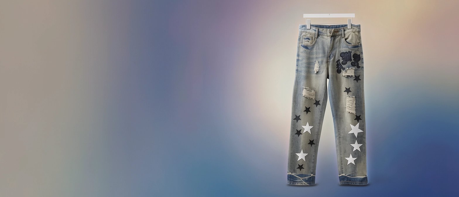 Pantalón Vaquero Desgastado con Estrellas