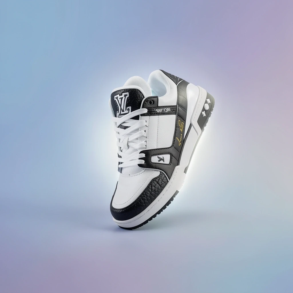 Tenis de piel blanca y negra con detalles distintivos