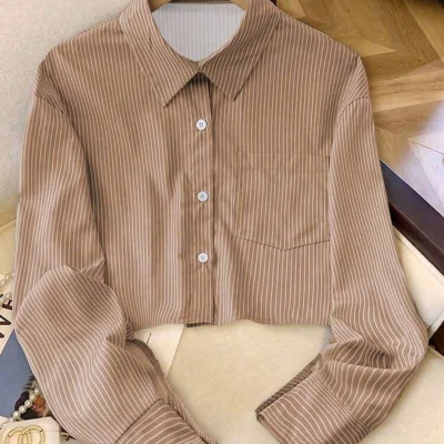 Camisa corta de mujer