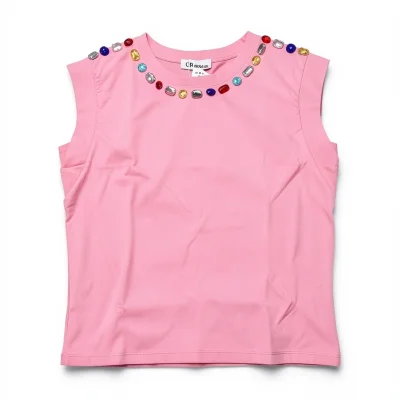 BLUSA BASICA ROSA DE PIEDRAS EN EL CUELLO