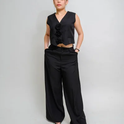 SET DE CHALECO Y PANTALON NEGRO