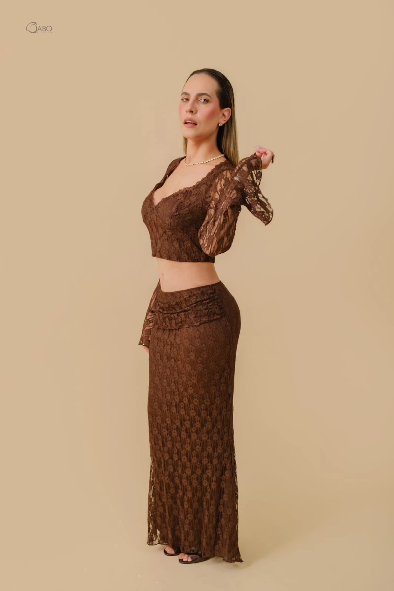 SET CAFE DE FALDA Y BLUSA MANGA LARGA