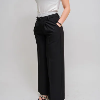 PANTALON NEGRO CON DOBLE FORRO BLANCO