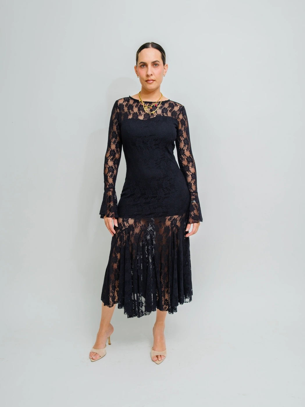 VESTIDO  LARGO NEGRO DE ENCAJE