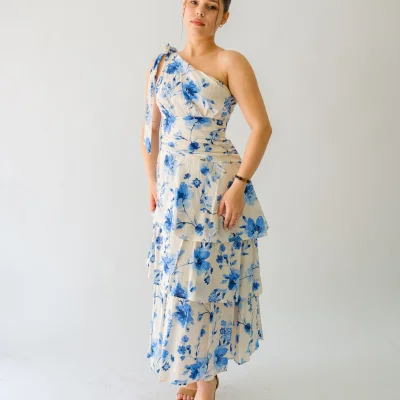 VESTIDO BLANCO CON ESTAMPADO DE ROSAS AZULES